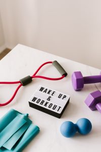How to create a welcoming atmosphere as a gym instructor